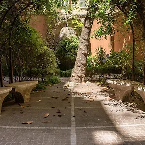 https://eufonia-apartment-ottaviano.it-romehotels.com